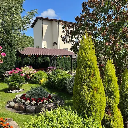Goscinne Monika Guest house *